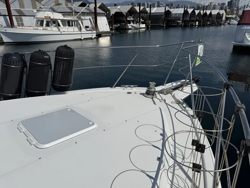 Slide: The Image of Carver Yachts 370 Voyager 1996 - 6061323