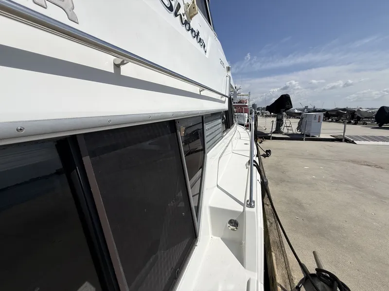 Slide: The Image of Carver Yachts 370 Voyager 1996 - 6061324
