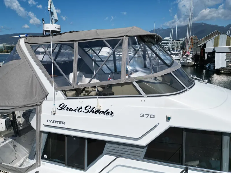 Slide: The Image of Carver Yachts 370 Voyager 1996 - 6061335