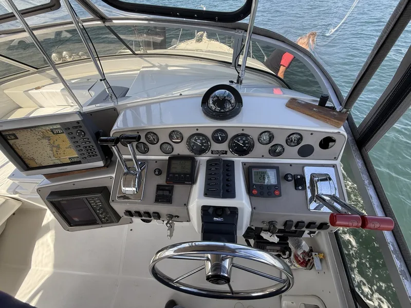Slide: The Image of Carver Yachts 370 Voyager 1996 - 6061346