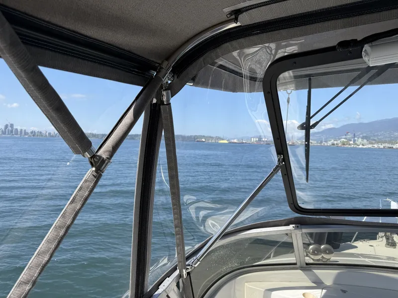 Slide: The Image of Carver Yachts 370 Voyager 1996 - 6061353