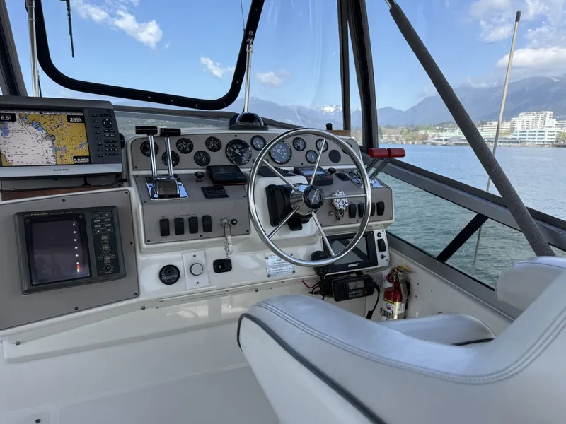 Slide: The Image of Carver Yachts 370 Voyager 1996 - 6061354