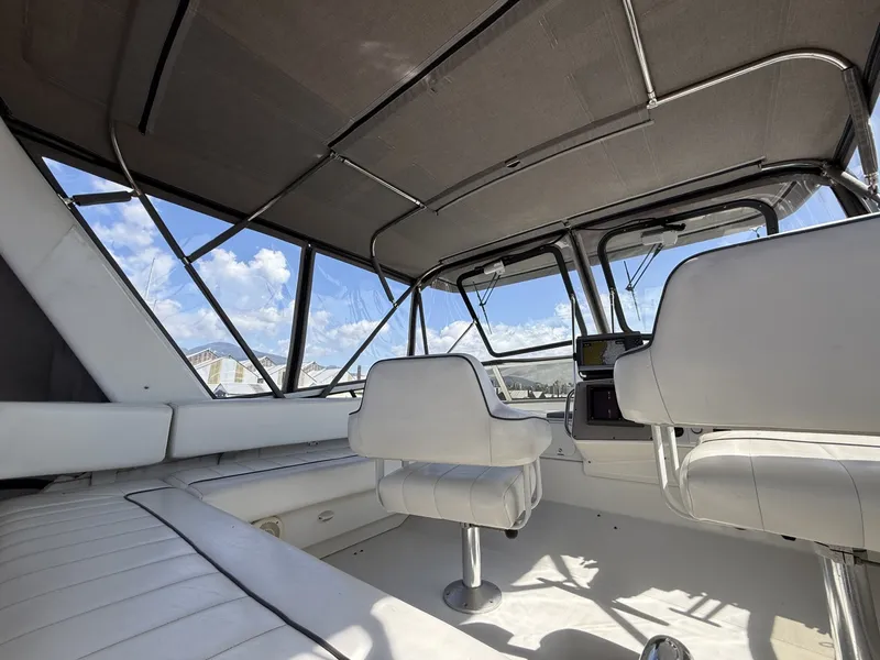 Slide: The Image of Carver Yachts 370 Voyager 1996 - 6061359