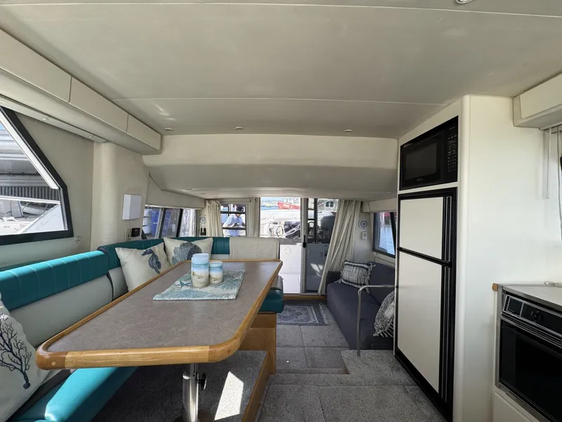 Slide: The Image of Carver Yachts 370 Voyager 1996 - 6061372