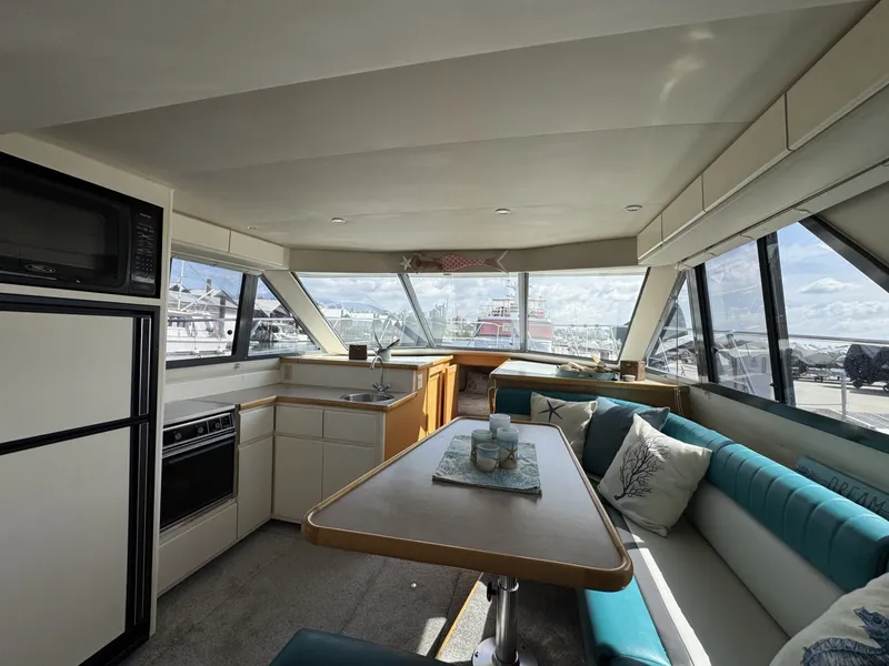 Slide: The Image of Carver Yachts 370 Voyager 1996 - 6061387