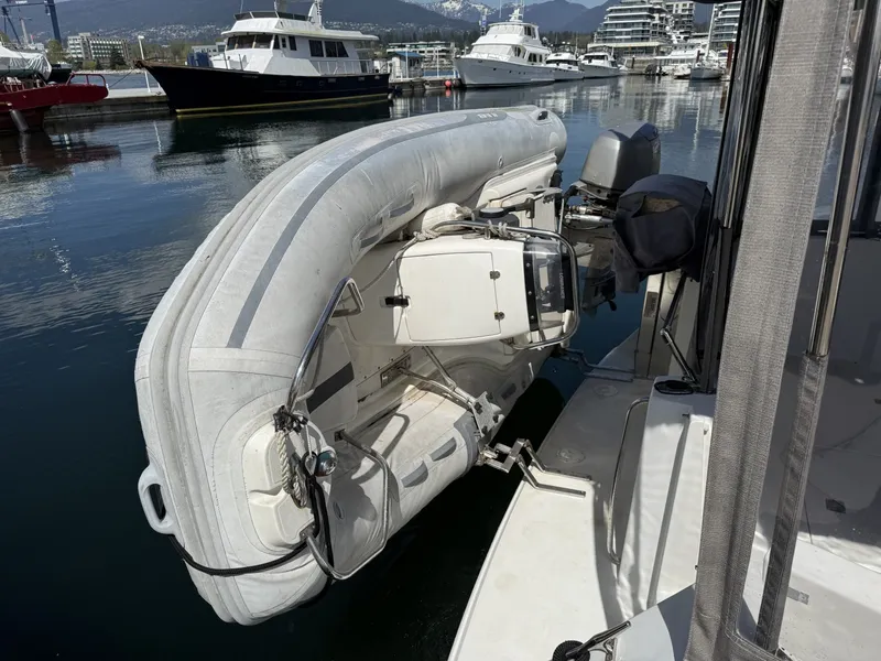 Slide: The Image of Carver Yachts 370 Voyager 1996 - 6061313