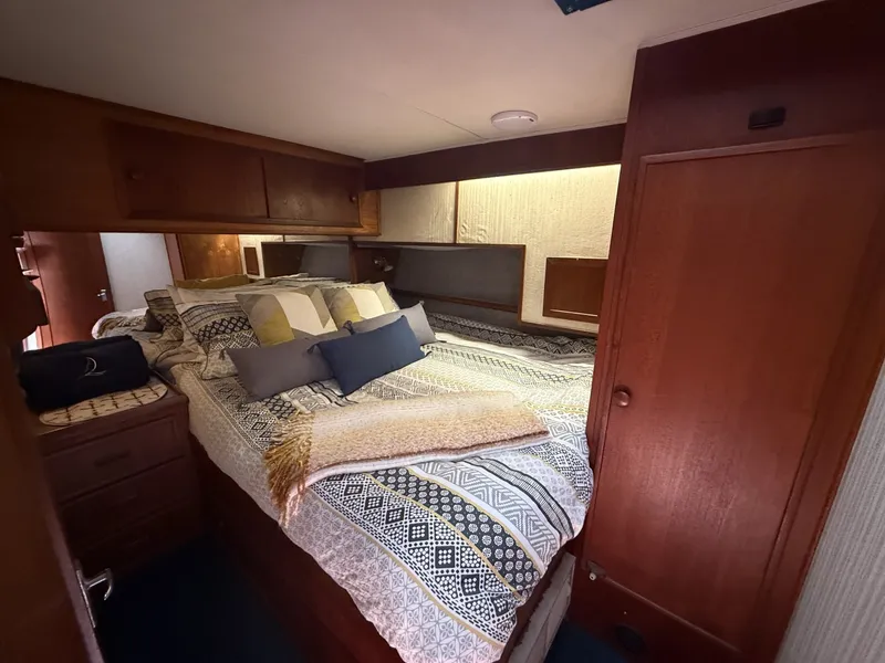 Slide: The Image of Uniflite 42 1981 - 6061610