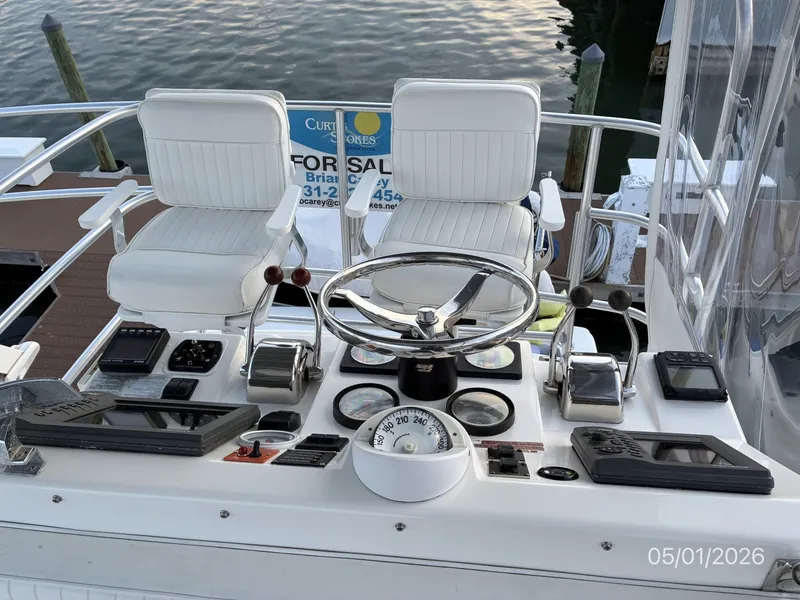 Slide: The Image of 34' Luhrs Flybridge - 6086381