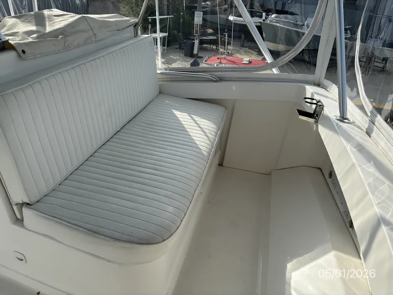 Slide: The Image of 34' Luhrs Flybridge - 6086382