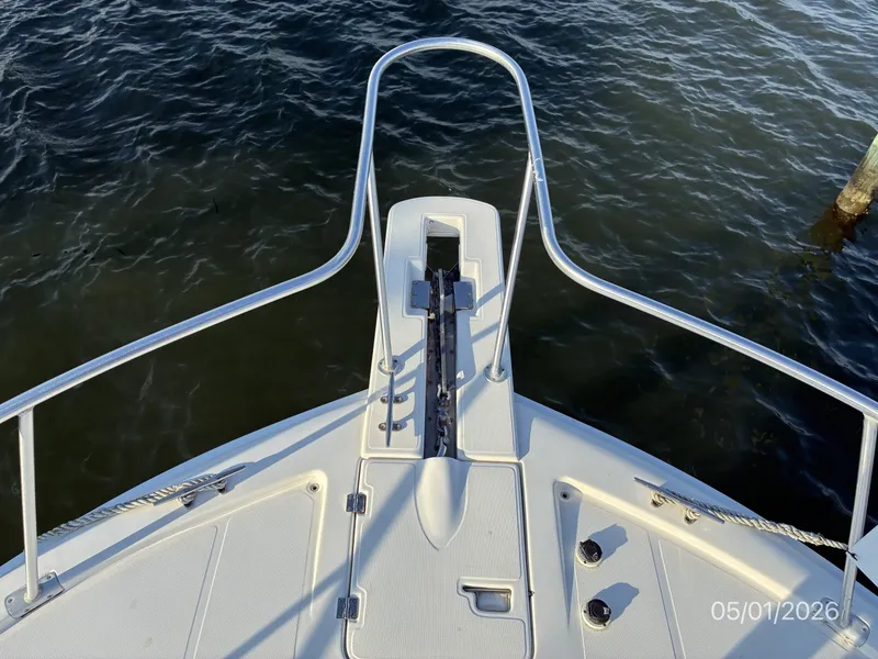 Slide: The Image of 34' Luhrs Bow - 6086214
