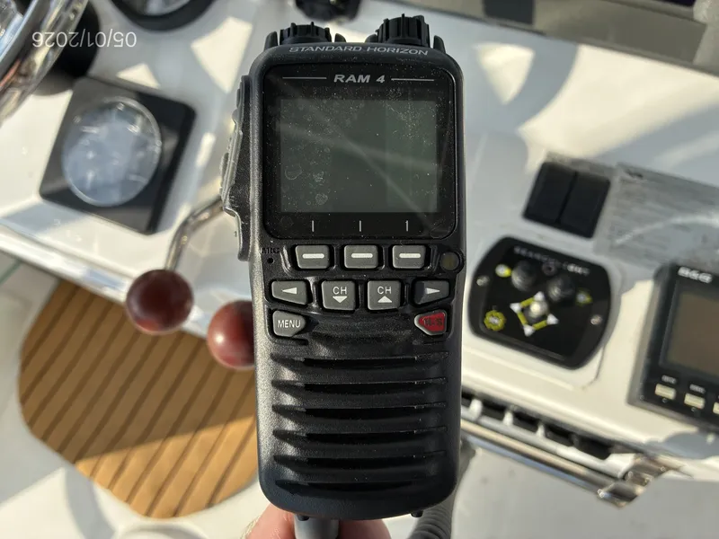 Slide: The Image of 34' Luhrs VHF Radio - 6086409