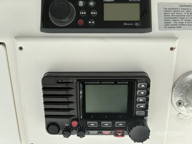 Slide: The Image of 34' Luhrs VHF Radio - 6086410