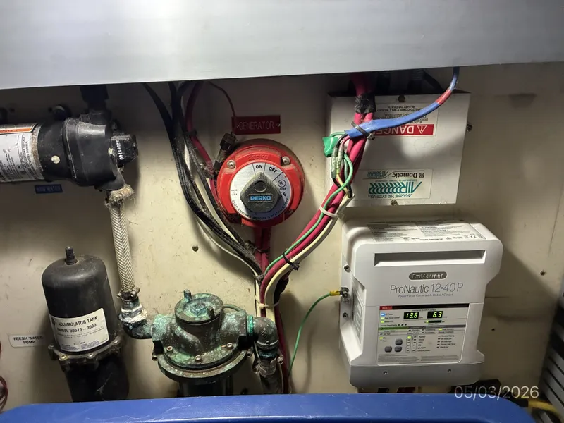 Slide: The Image of 34' Luhrs Controls - 6086417
