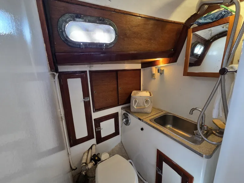 Slide: The Image of Hinckley Yachts Bermuda 40 1961 - 6074414
