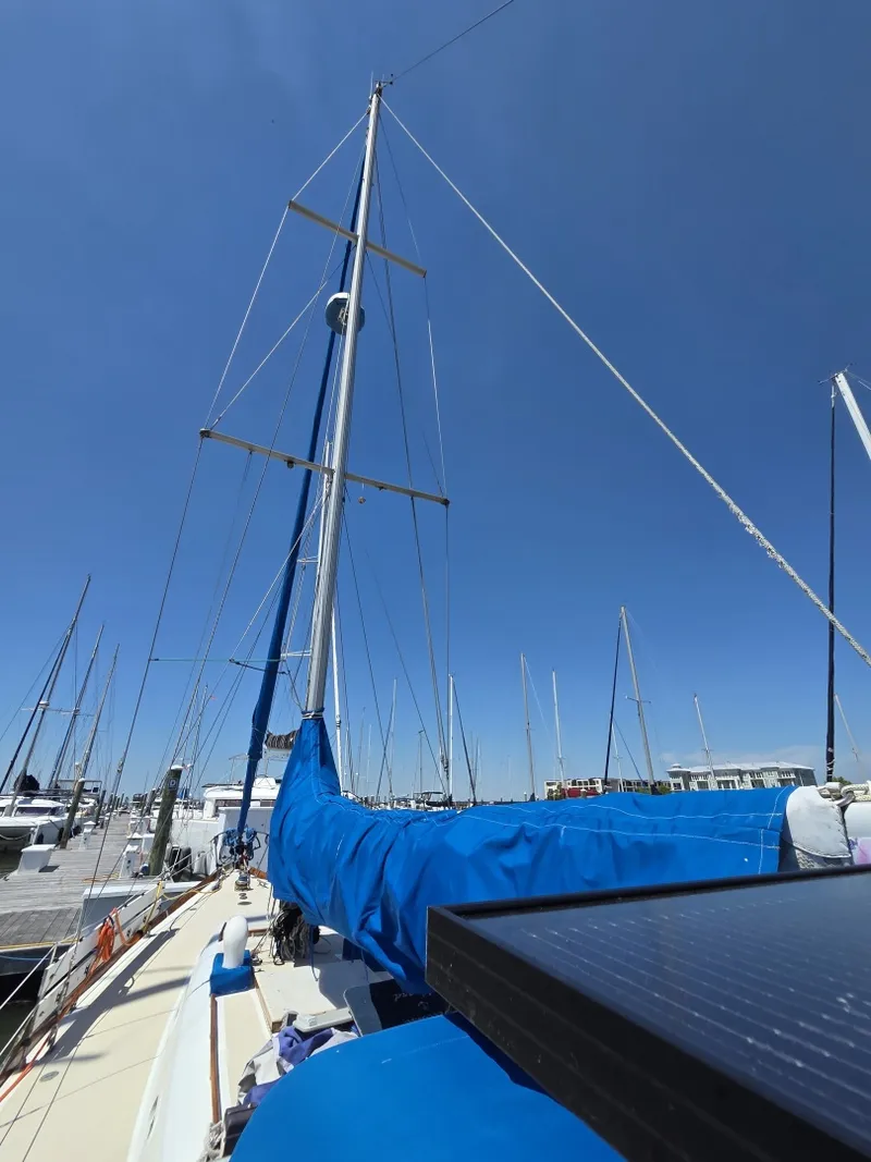 Slide: The Image of Hinckley Yachts Bermuda 40 1961 - 6074432