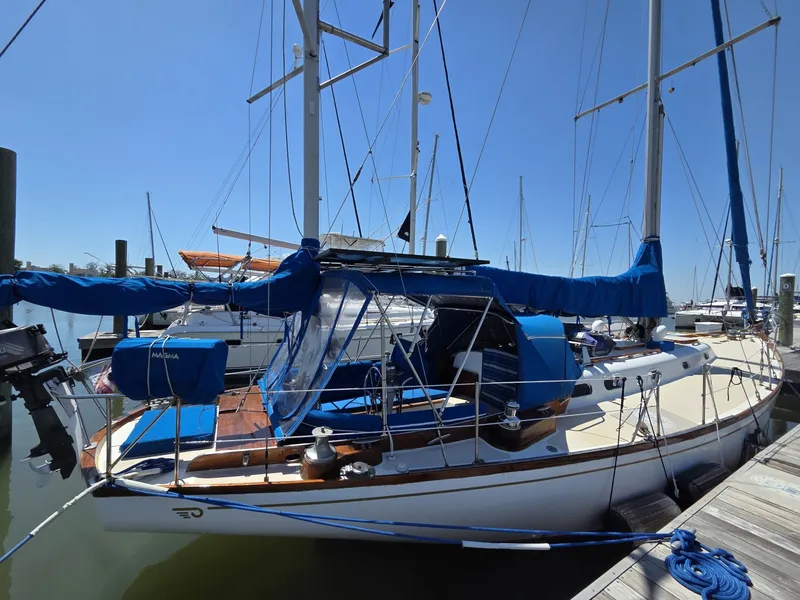 Slide: The Image of Hinckley Yachts Bermuda 40 1961 - 6074387