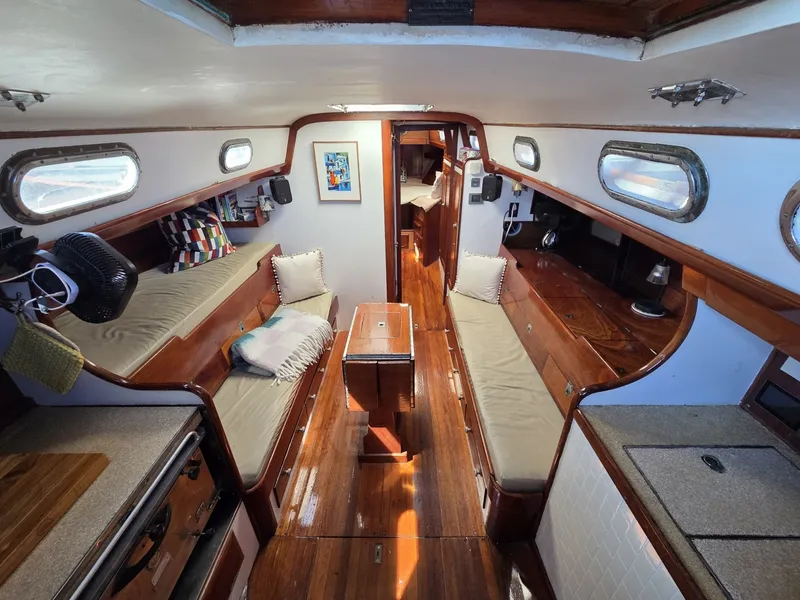 Slide: The Image of Hinckley Yachts Bermuda 40 1961 - 6074416