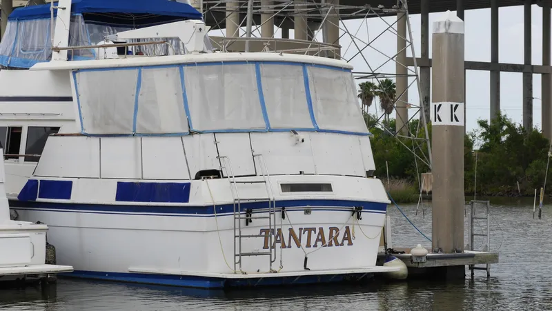 Slide: The Image of Gulfstar 48 Aft Cabin 1982 - 6089516