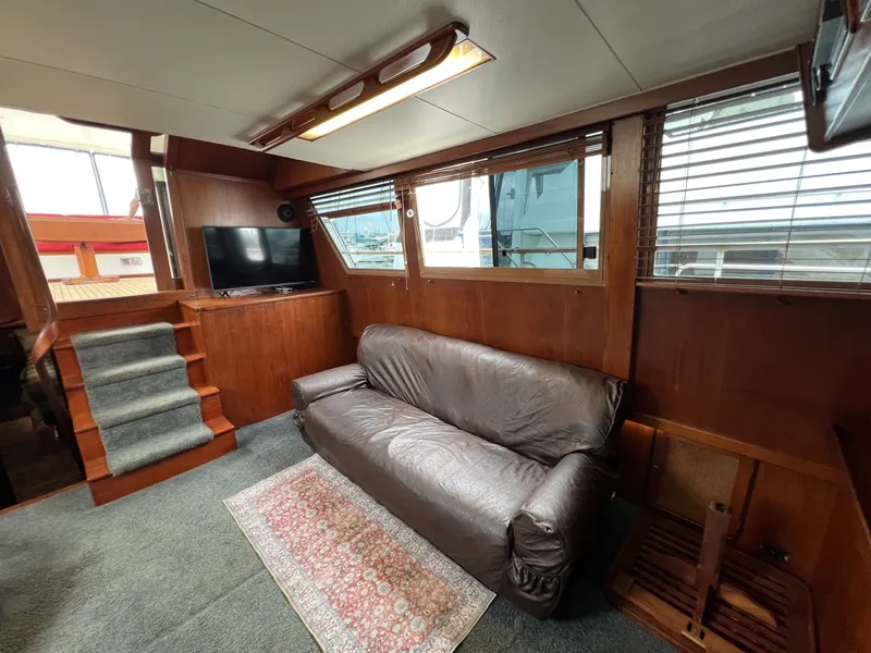 Slide: The Image of Gulfstar 48 Aft Cabin 1982 - 6089448