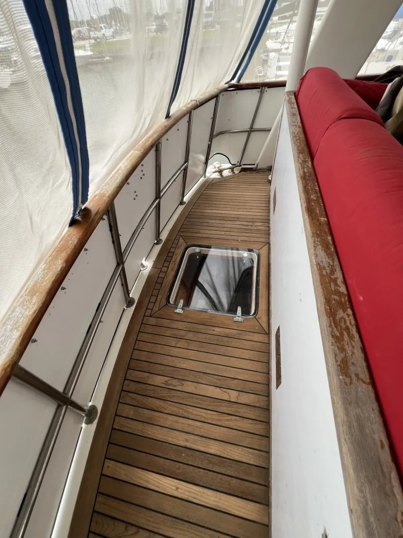 Slide: The Image of Gulfstar 48 Aft Cabin 1982 - 6089465