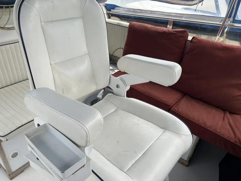 Slide: The Image of Gulfstar 48 Aft Cabin 1982 - 6089490