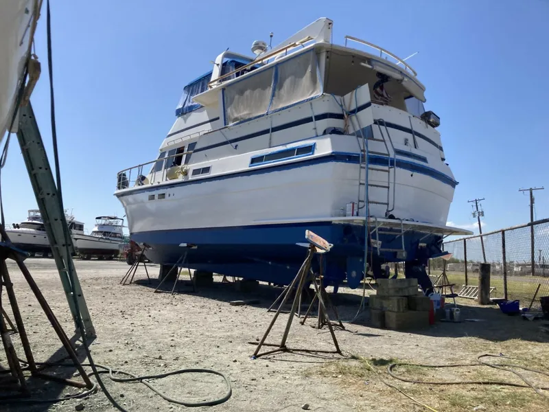 Slide: The Image of Gulfstar 48 Aft Cabin 1982 - 6106437