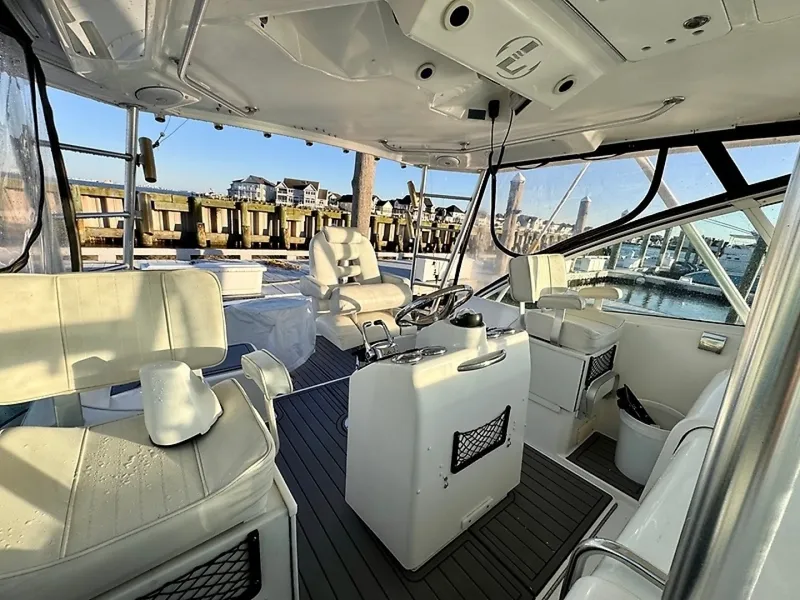 Slide: The Image of Luhrs 32 Express 2005 - 6061864