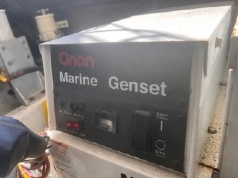 Slide: The Image of ONAN Genset - 6062091