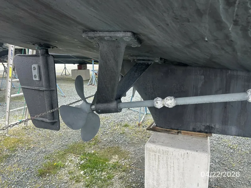 Slide: The Image of 49' DeFever starboard running gear1 - 6062150