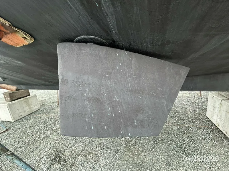 Slide: The Image of 49' DeFever port stabilizer fin - 6062133