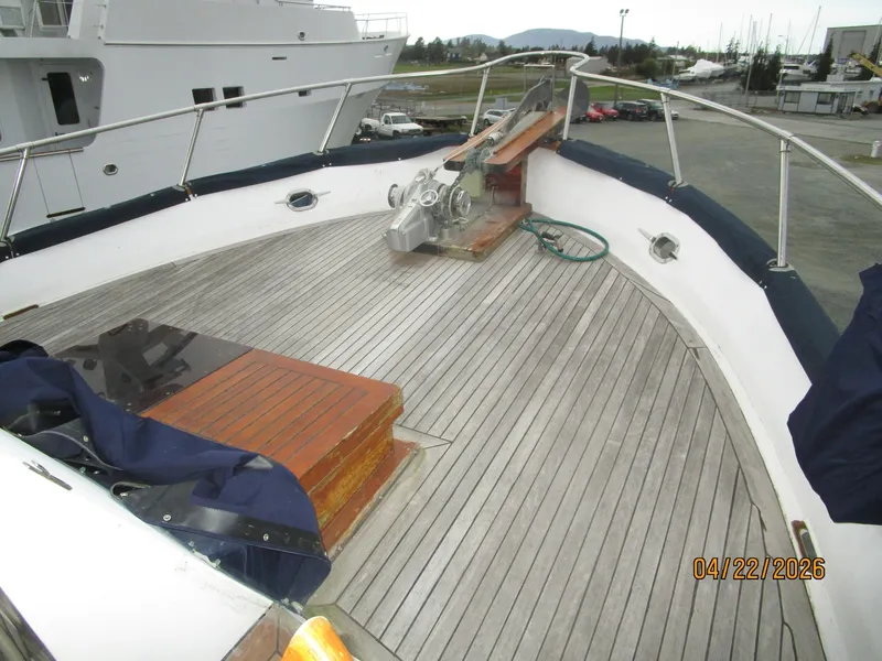 Slide: The Image of 49' DeFever foredeck - 6062010