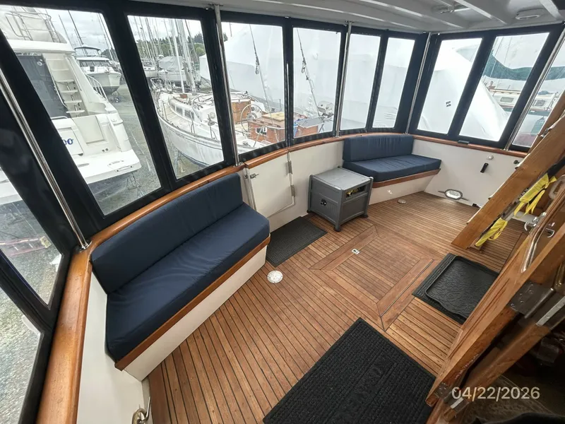 Slide: The Image of 49' DeFever aftdeck2 - 6061899