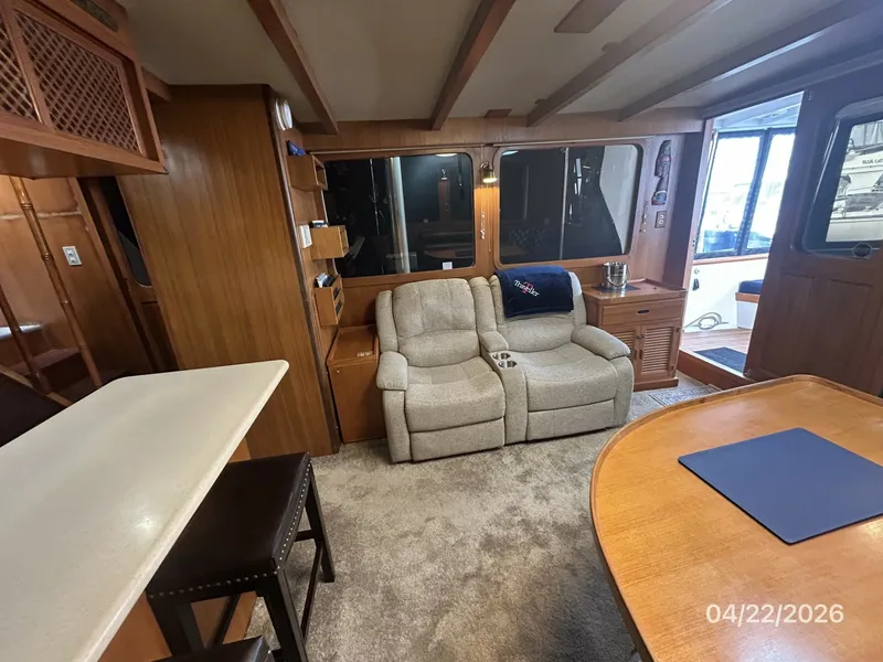 Slide: The Image of 49' DeFever salon starboard - 6062143