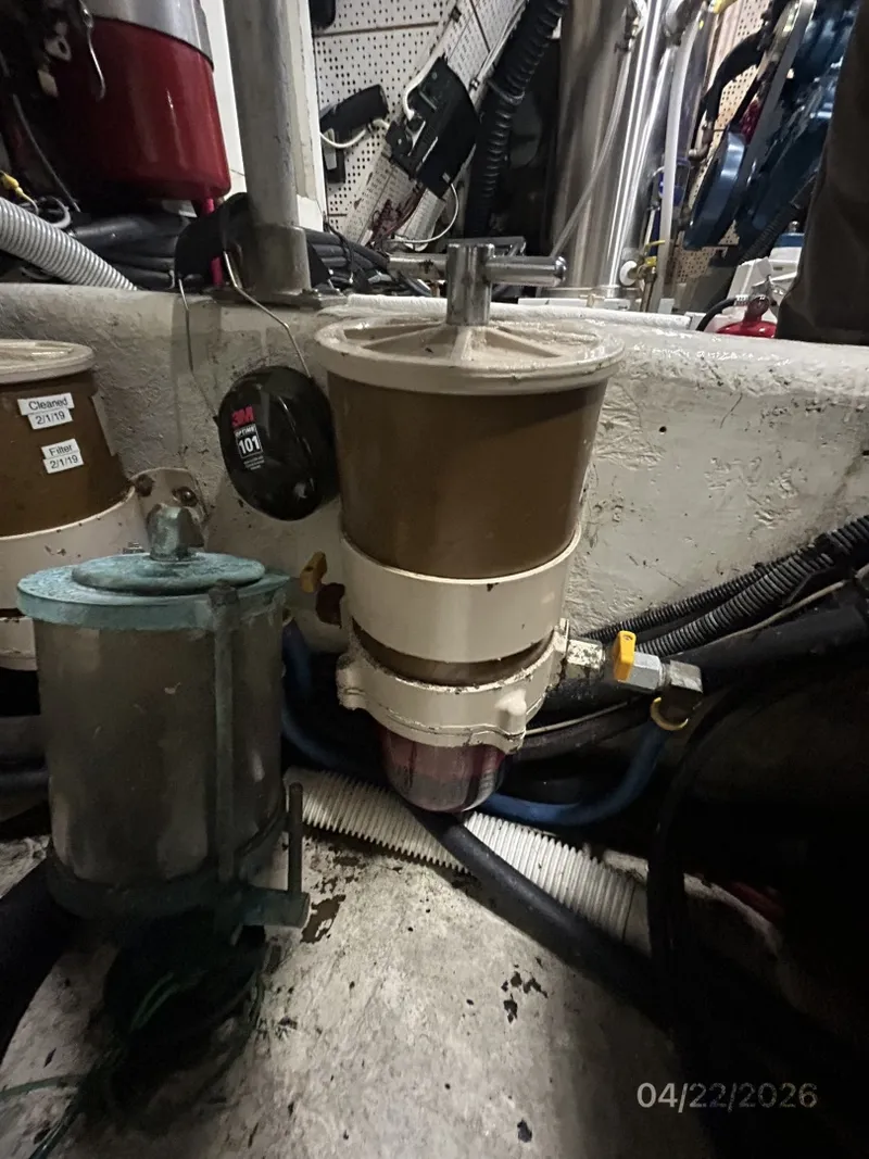 Slide: The Image of 49' DeFever port Racor fuel filter - 6062123