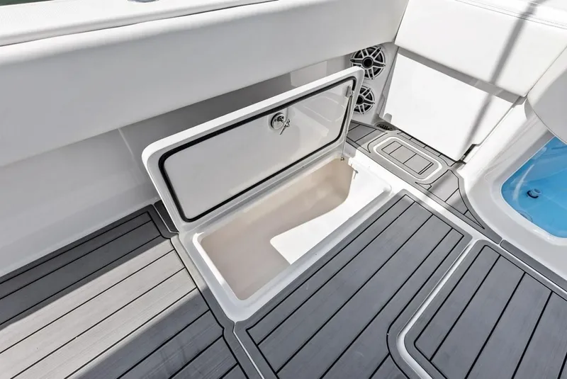 Slide: The Image of Invincible 43 Open Fishernam 2024 - 6062217