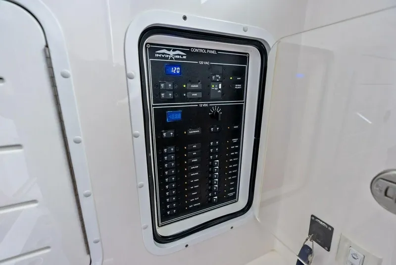 Slide: The Image of Invincible 43 Open Fishernam 2024 - 6062222