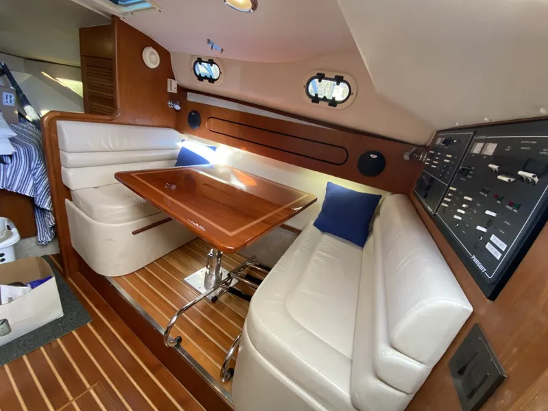 Slide: The Image of Pursuit 3400 2000 - 6062302