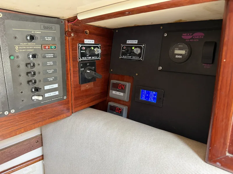 Slide: The Image of Allied XL-2 1981 - 6062936