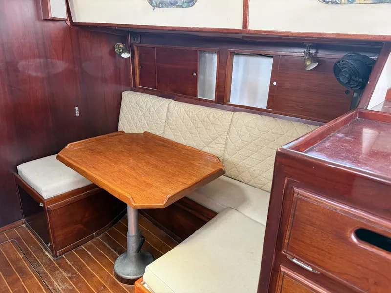 Slide: The Image of Allied XL-2 1981 - 6062977