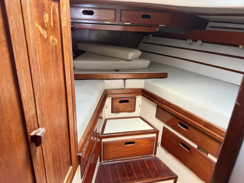 Slide: The Image of Allied XL-2 1981 - 6062982