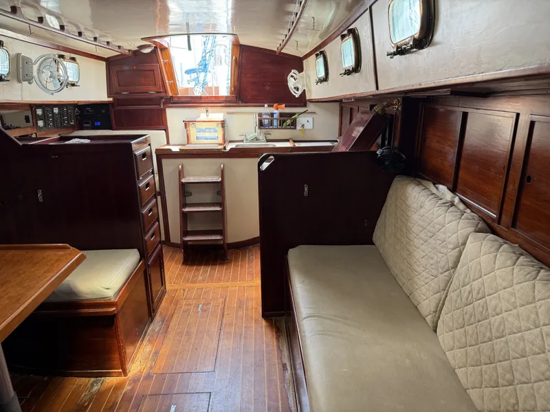 Slide: The Image of Allied XL-2 1981 - 6062993