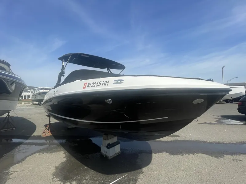 Slide: The Image of Bayliner VR6 Bowrider I/O 2019 - 6062730