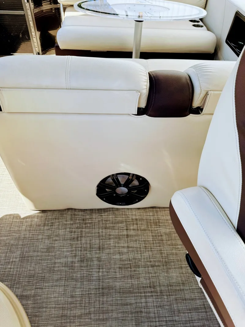 Slide: The Image of Misty Harbor 2385 Skye SL 2016 - 6062800