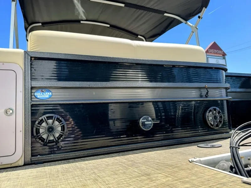 Slide: The Image of Misty Harbor 2385 Skye SL 2016 - 6062811