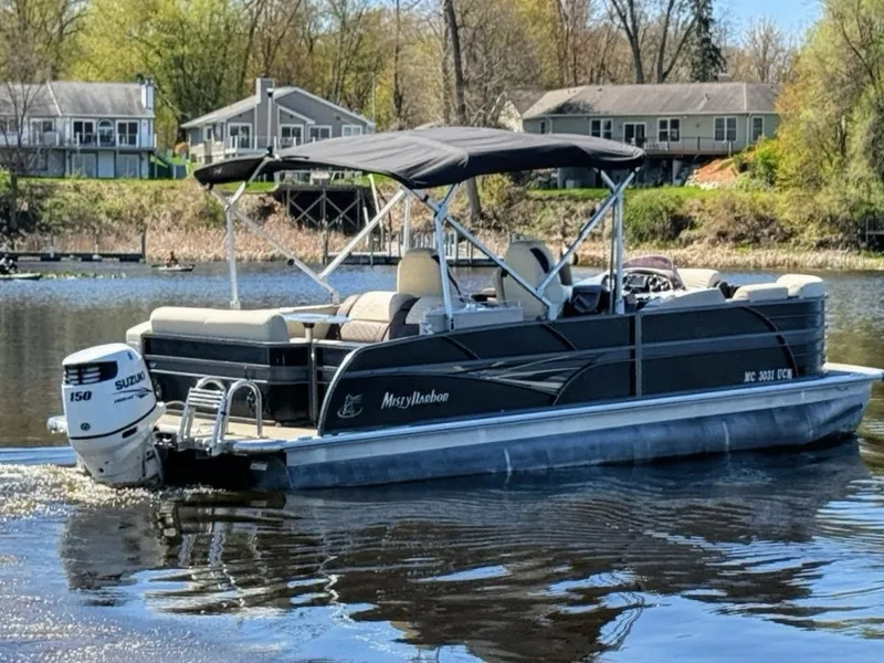 Slide: The Image of Misty Harbor 2385 Skye SL 2016 - 6062771