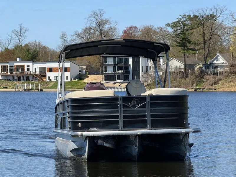 Slide: The Image of Misty Harbor 2385 Skye SL 2016 - 6062766