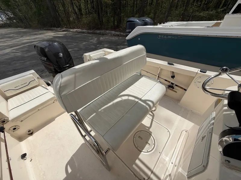 Slide: The Image of Sea Hunt Triton 202 2004 - 6062793