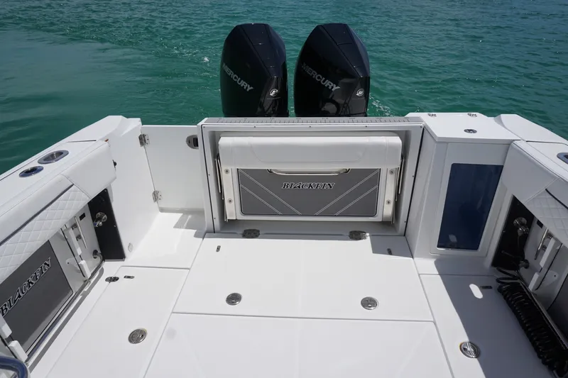 Slide: The Image of 2023 27 Blackfin 272 DC Cockpit (1) - 6090256