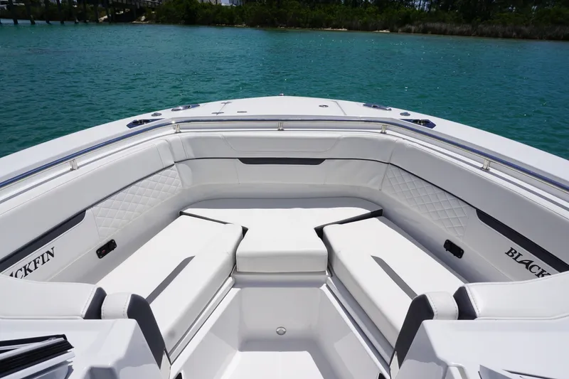 Slide: The Image of 2023 27 Blackfin 272 DC Bow Seating (2) - 6090235