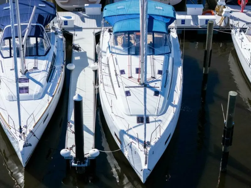 Slide: The Image of Beneteau 40.1 2022 - 6063356